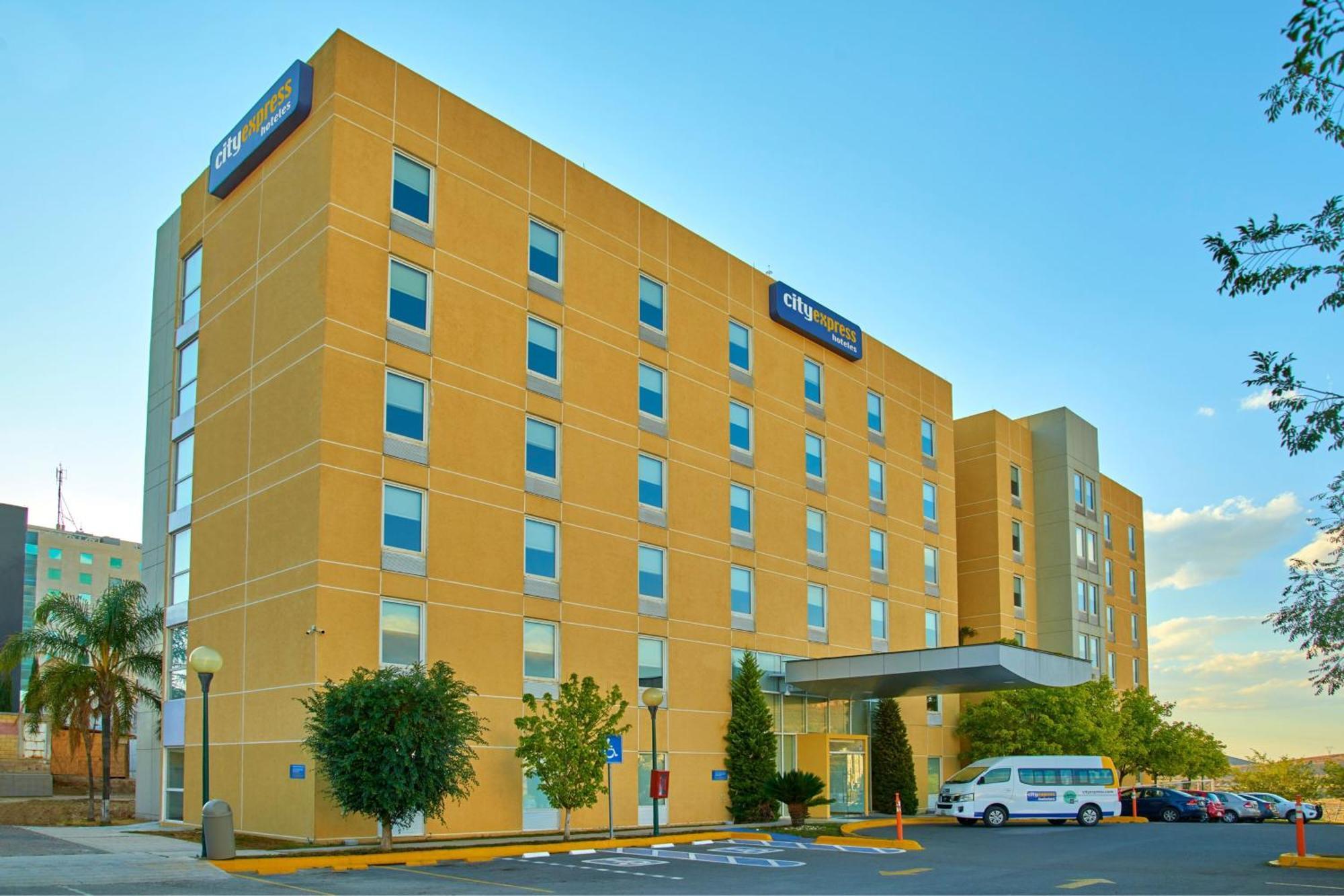 City Express By Marriott Zacatecas Hotel Exterior photo